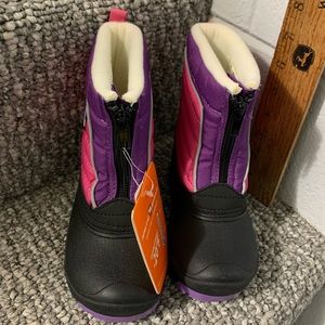 New with tags infant winter boots